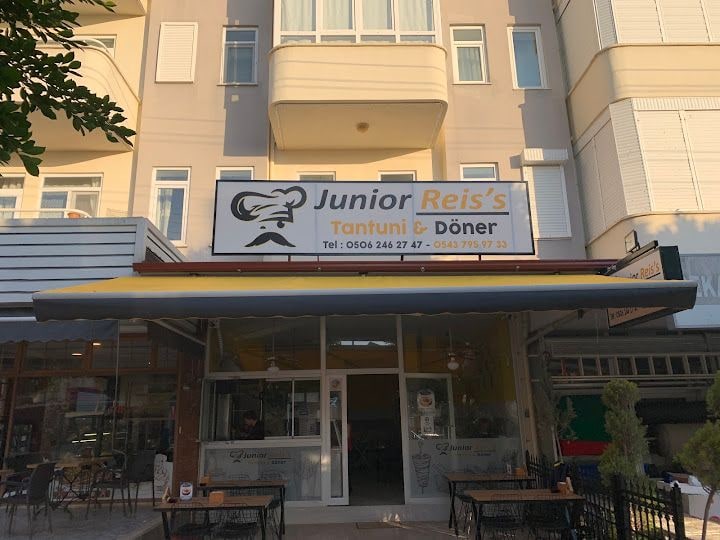 Junıour Reis’s Tantuni & Döner