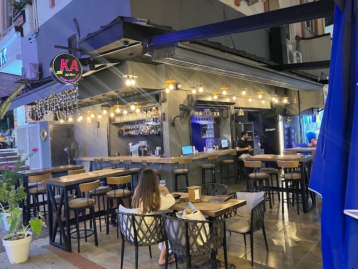 Junka Cafe Restaurant