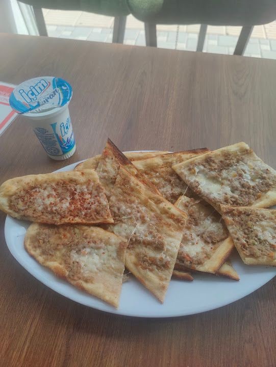 Kadem Pide Salonu Gazlıgöl Caddesi