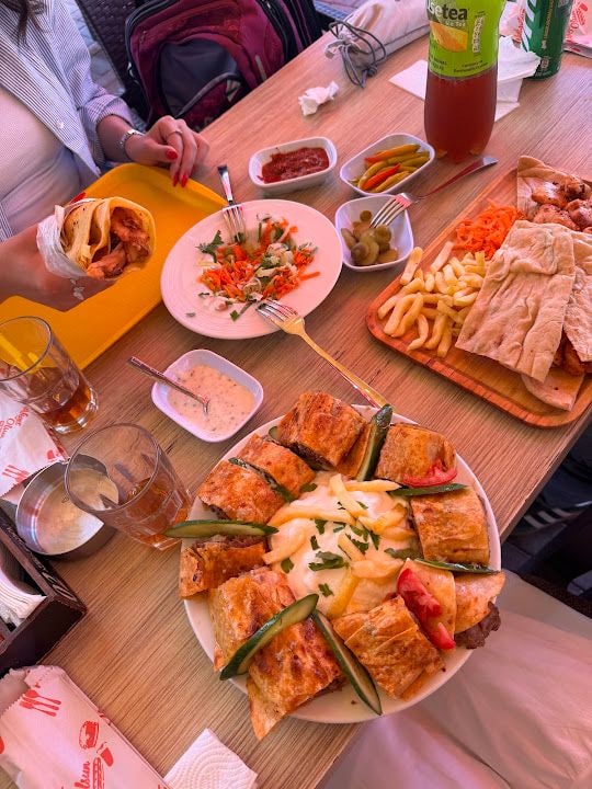 Kale Cafe & Fast Food