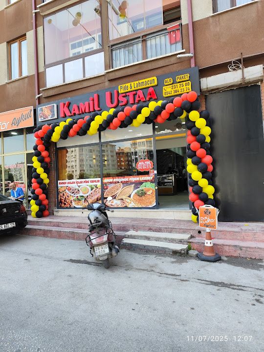 Kamil usta pide lahmacun salonu