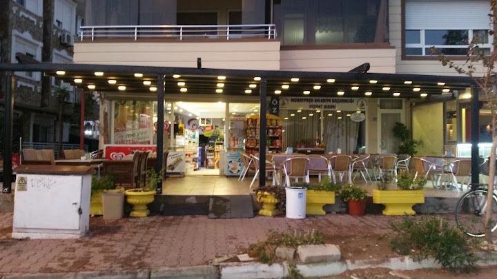 Kara Kedi Food & Drink