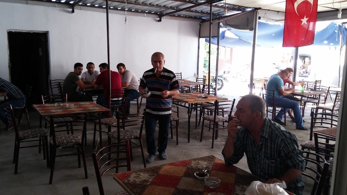 KARALAR KIRAATHANESİ