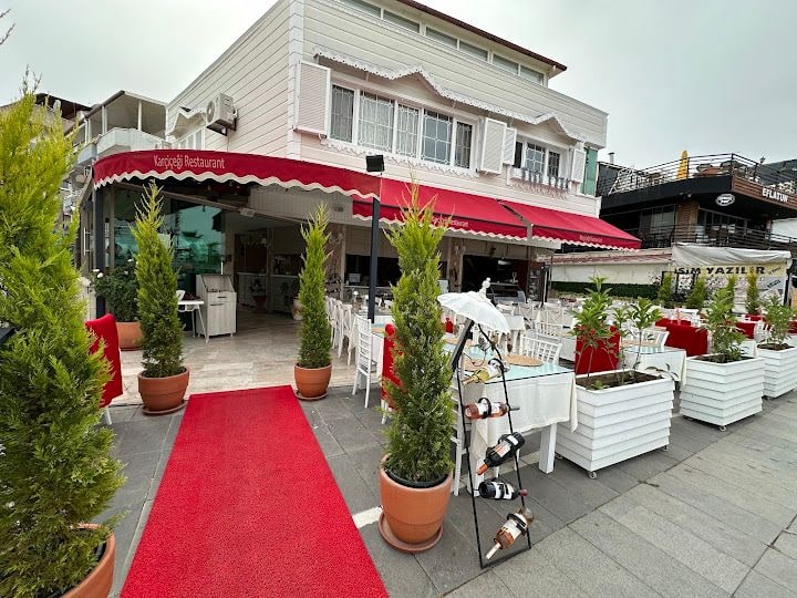 Karçiçeği Restaurant