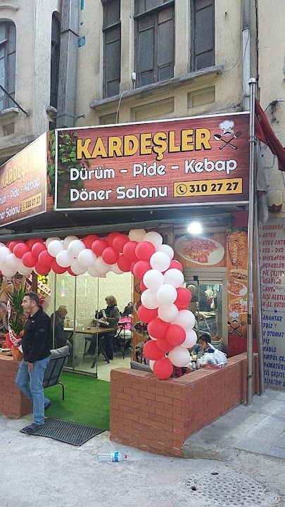 Kardeşler Dürüm - Pide - Kebap - Döner Salonu