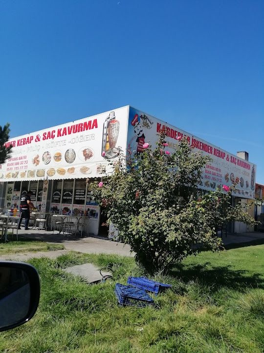 Kardeşler İskender Saç Kavurma Kebap