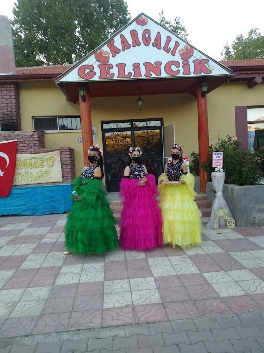 Kargalı Gelincik Canlı Alabalık Ve Et Lokantası
