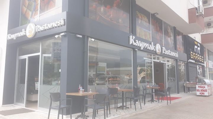 Kaymak Pastanesi