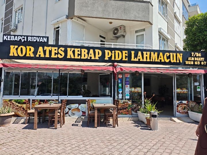 Kebapçı Rıdvan Kor Ateş Restaurant - Pide Kebap Lahmacun - Konyaaltı