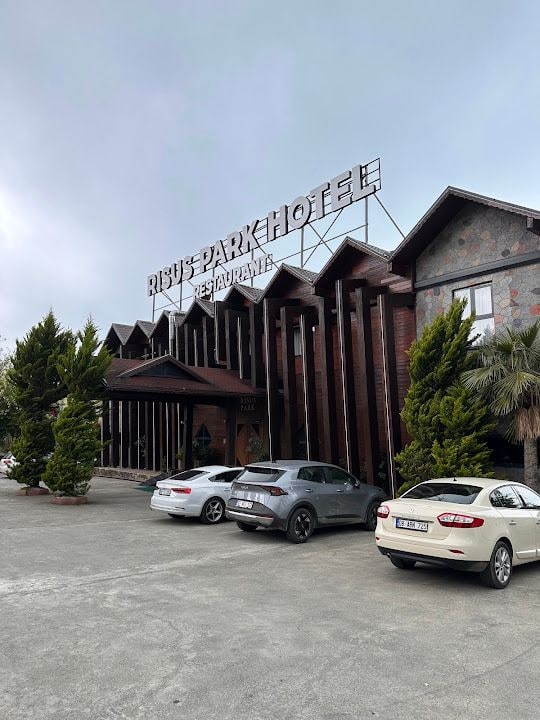 Kemalpaşa Risus Park
