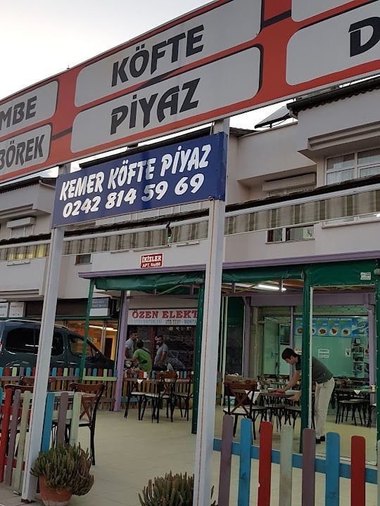 Kemer Köfte Piyaz