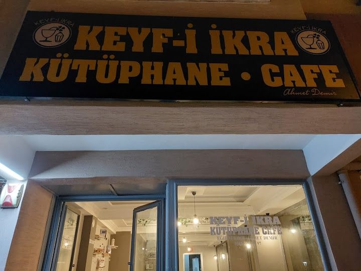 Keyfi İkra Kütüphane Kafe