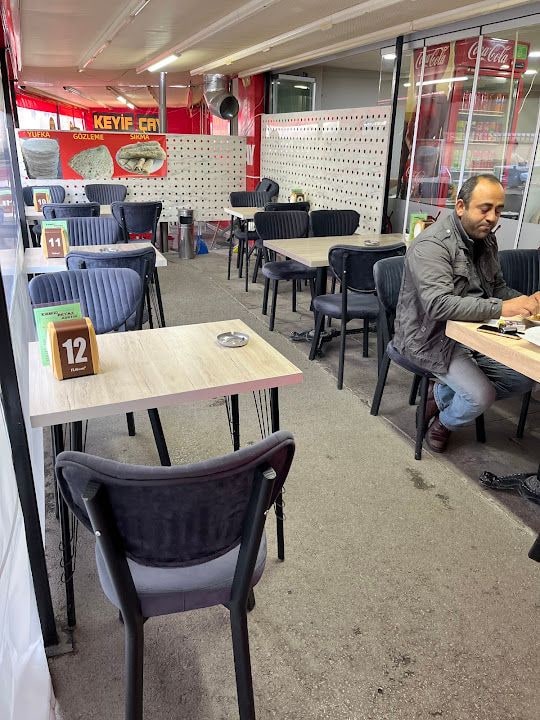 Kırmızı Beyaz Gözleme