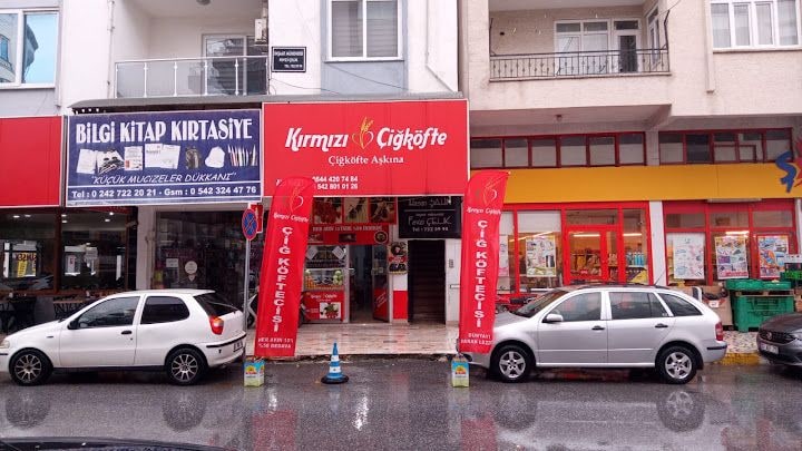 Kırmızı Çiğköfte Serik Ömer Usta