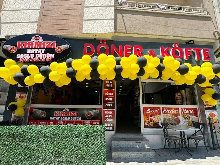 Kırmızı hatay soslu dürüm