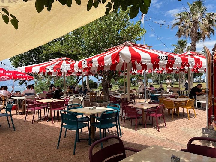 Kırmızıgül Flowers Cafe