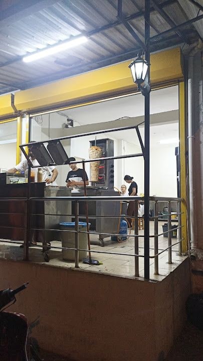Kışla Gece Dönercisi