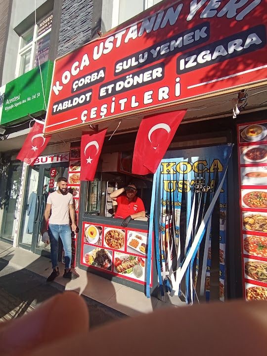 Koca Ustanin Yeri Çorba-sulu Yemek
