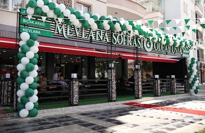Köftecim Kebap