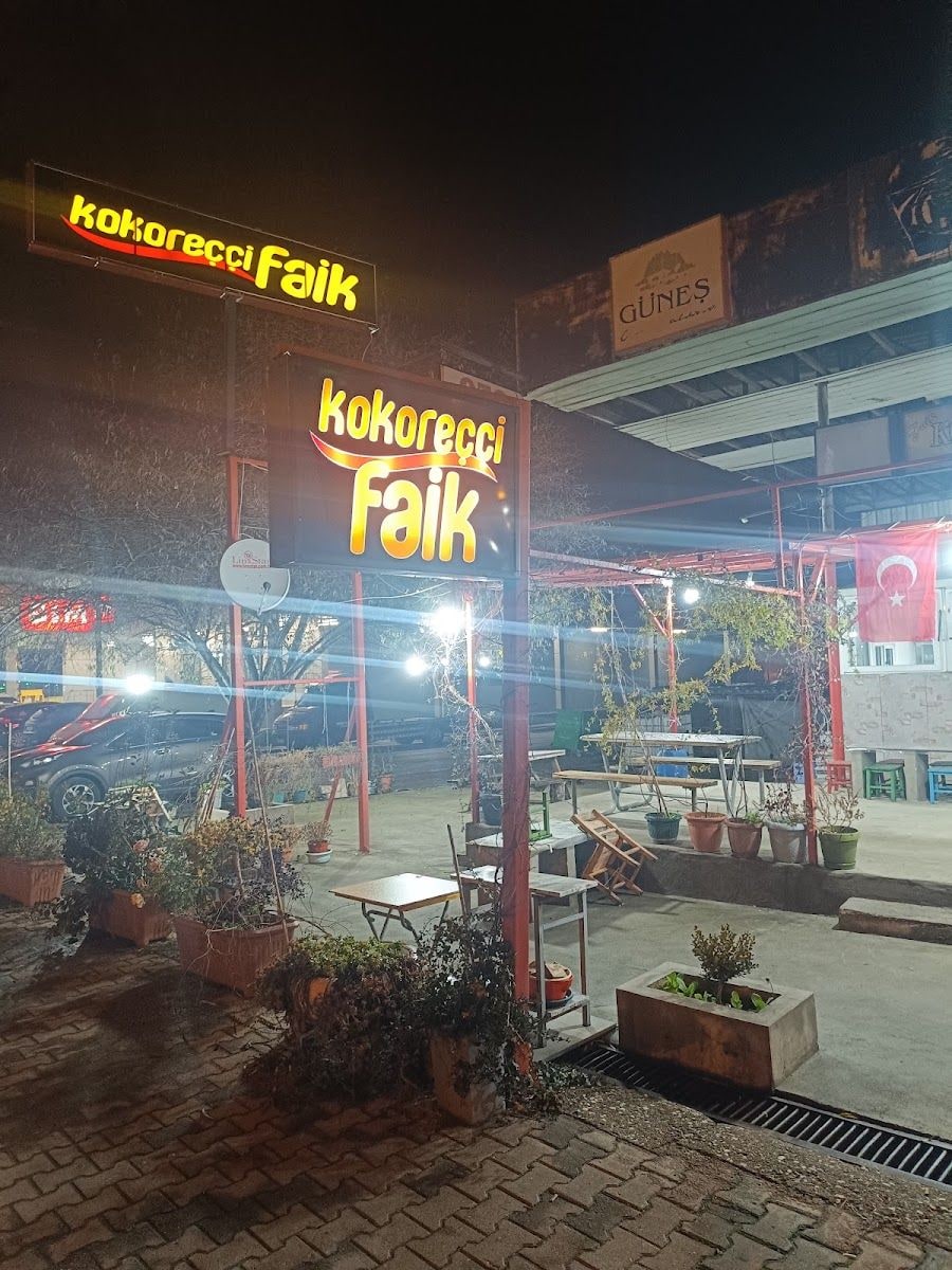 Kokoreççi Faik