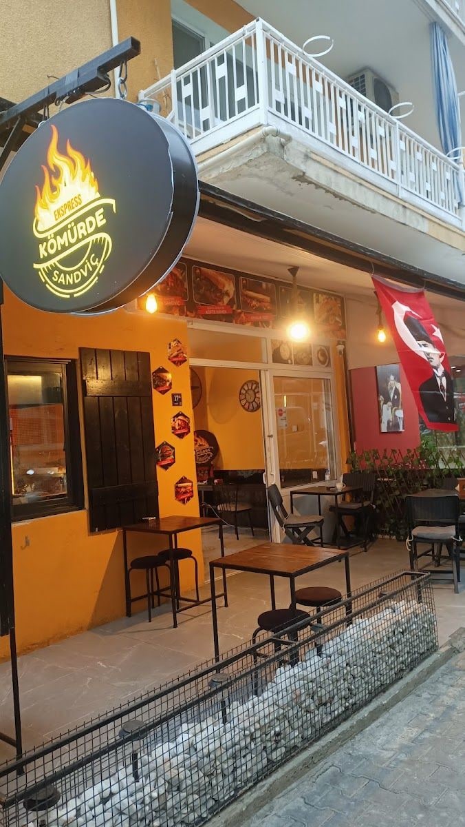 Kömürde Sandviç