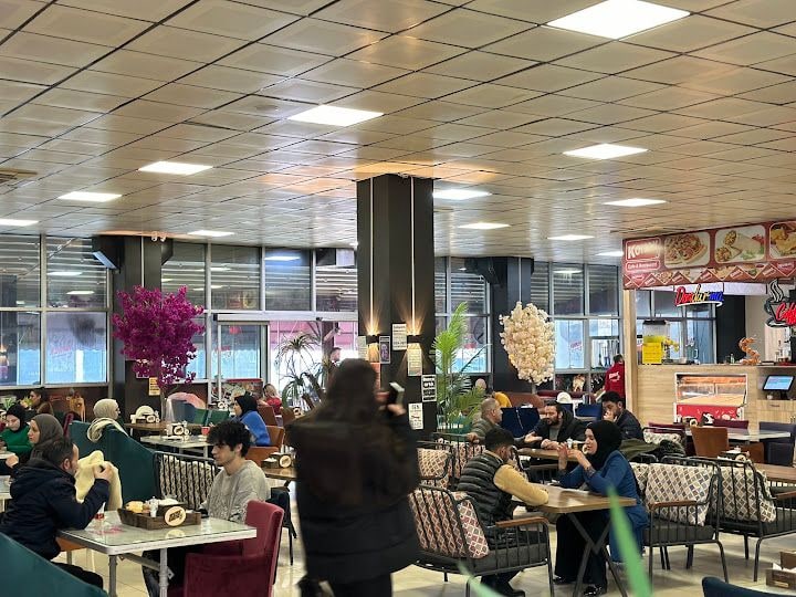 Konak 3 Cafe-Restaurant-Sinema