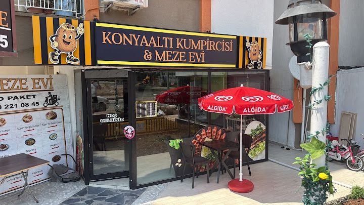Konyaalti Kumpir & Meze Evi