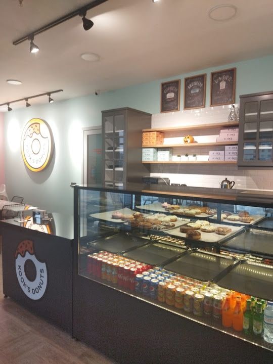 Kook's Donuts