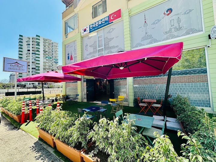 Koreliler Cafe Kore Kültür Merkezi