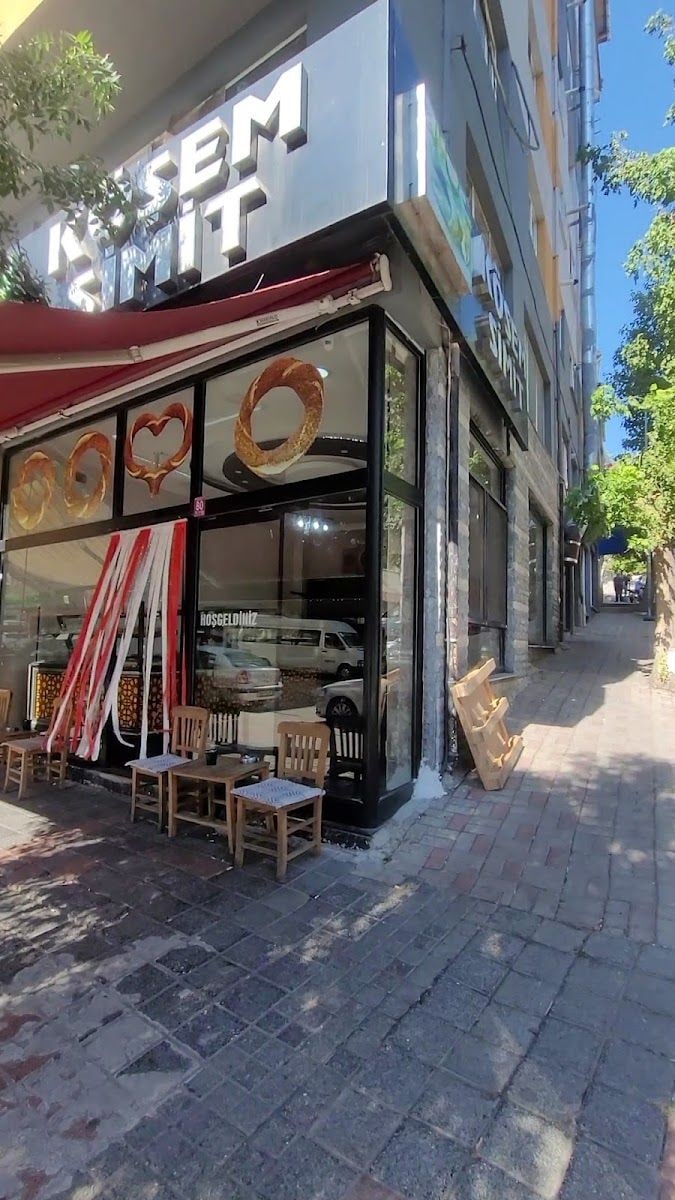 Köşem Simit