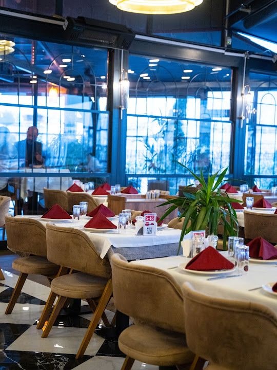 Köz Kırmızı Kebap Steak House