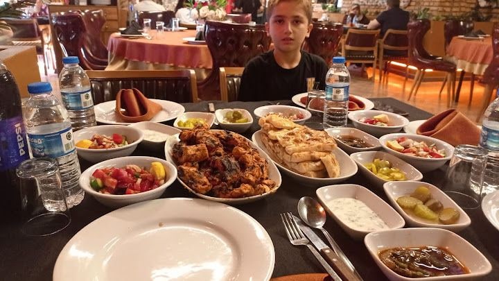 Közde Mangal