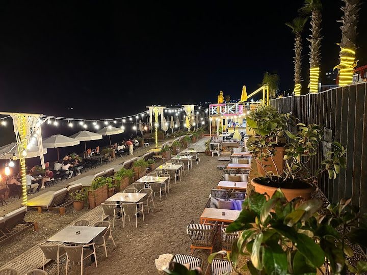 Kuki Box Beach Lounge