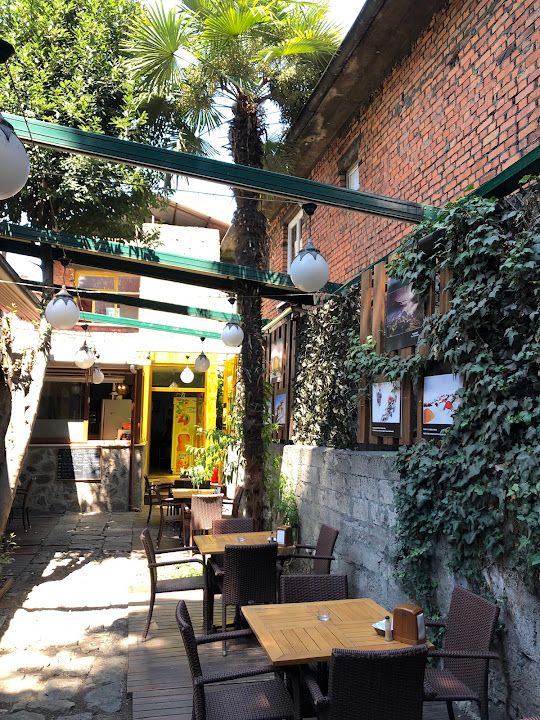 Kulüp Bahçe Kafe