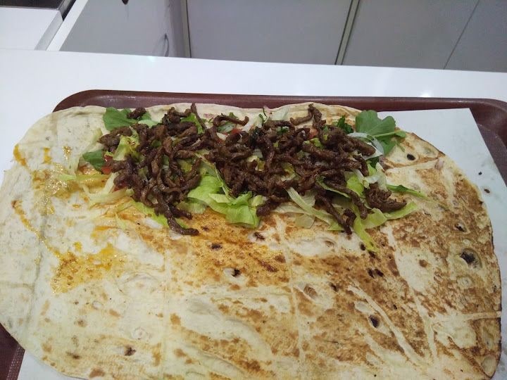 Kumluca çiğköfte ve tantuni salonu