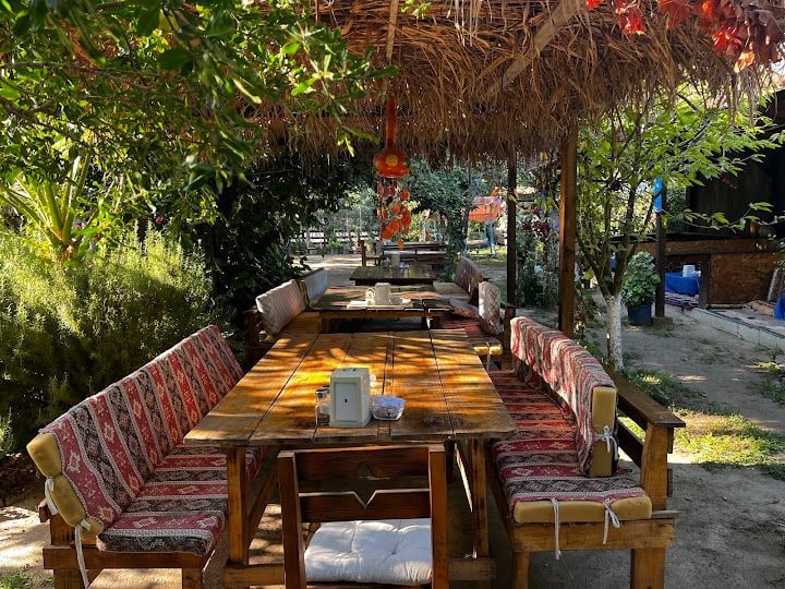 Kuşadası Kirazlı Bahçe
