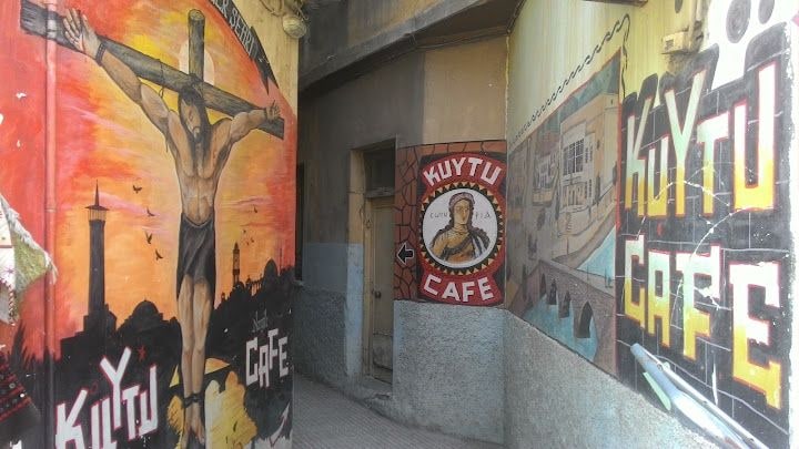 Kuytu Cafe