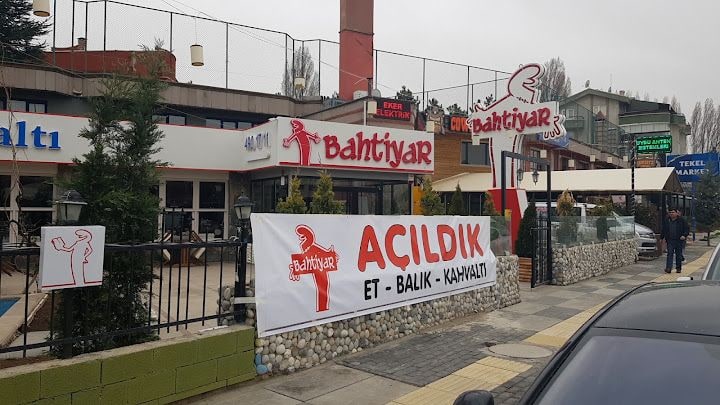 Kyanos İncek