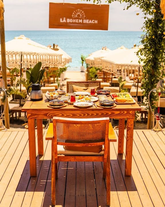 La Bohem Beach Restaurant & Yeni Nesil Meyhane