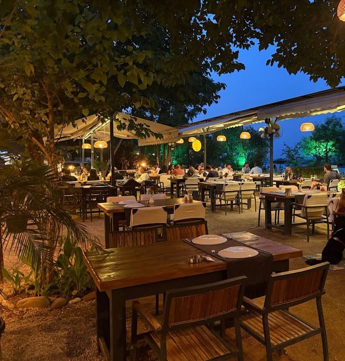 La Vita Restaurant & Coffee