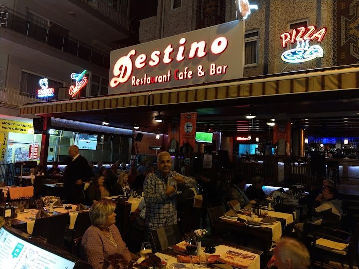 La Viva Destino