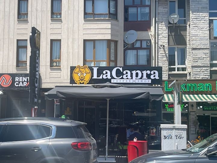 Lacapra Coffee & Shop