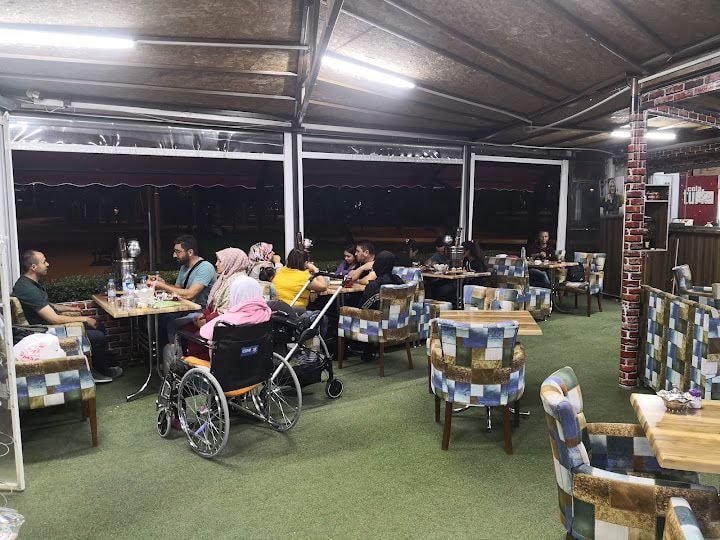 Lale Cafe Bistro