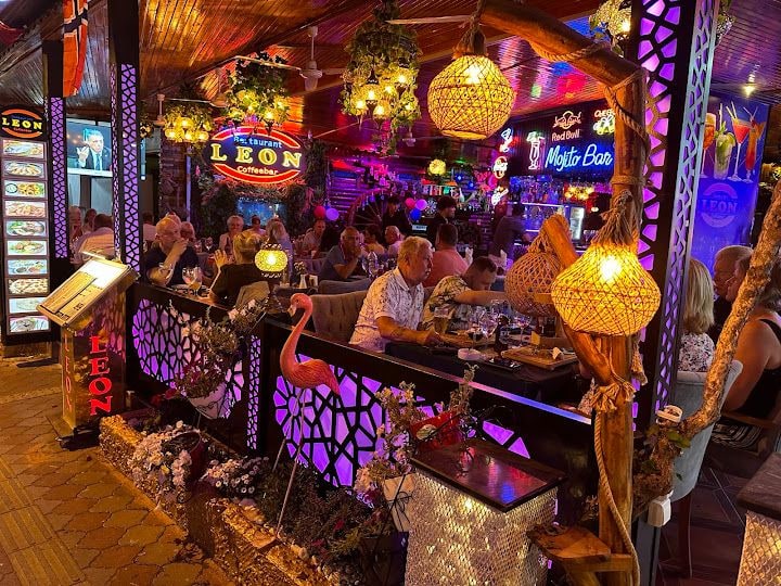 Leon Restaurant & Coctail Bar