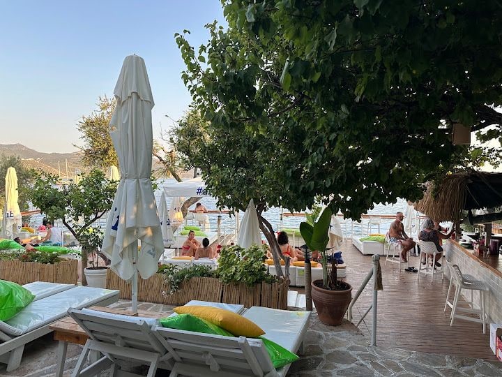 Leymona Beach & Restaurant & Bar