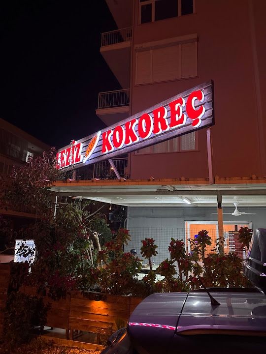 Leziz Köfte Kokoreç