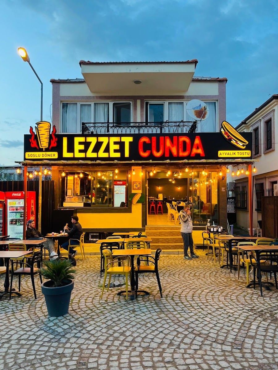 Lezzet Cunda (tavuk döner, et döner, Ayvalık tostu, hamburger)