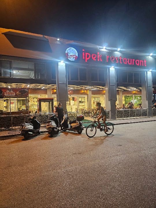 Lezzet Restoran