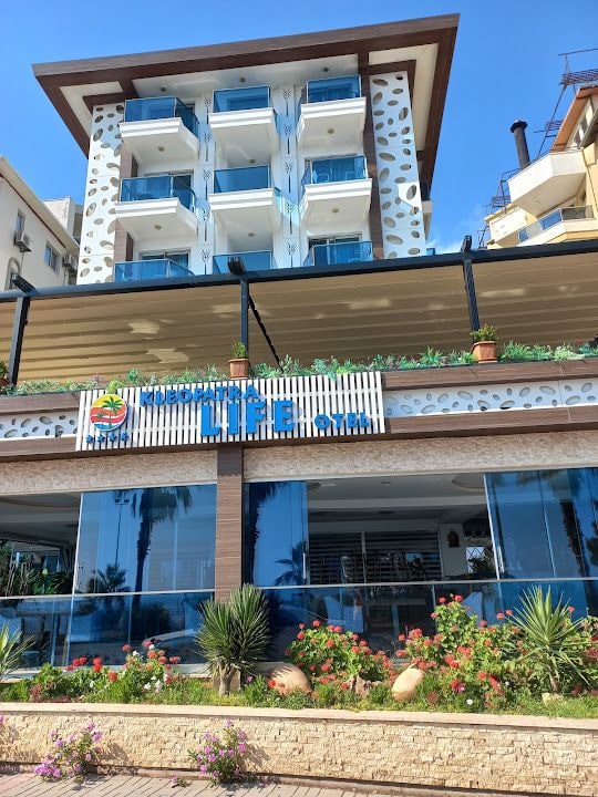 Life Cafe Bar