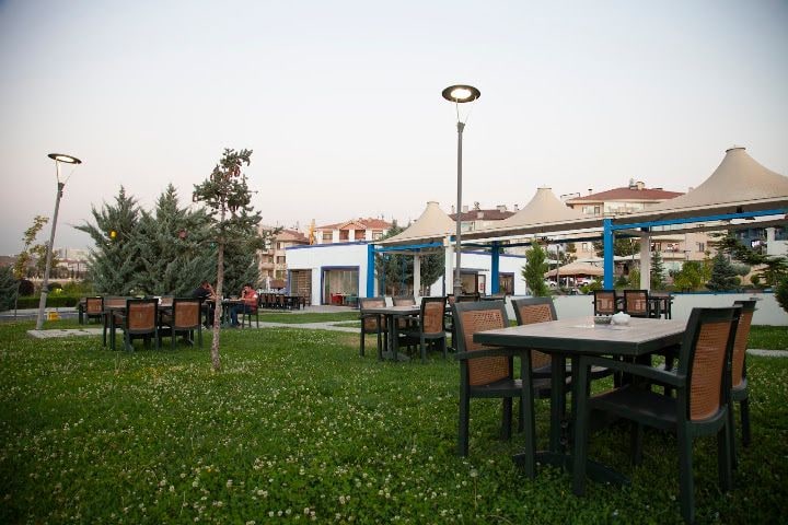 Lival Cafe